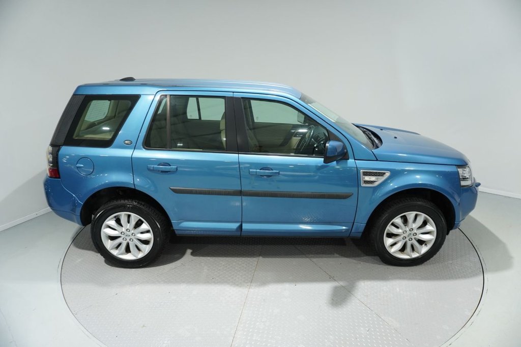 Used Land Rover Freelander 2 2013 for sale - 76820393: Photo 6