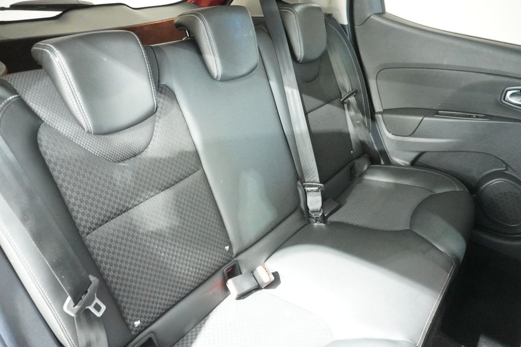 Used Renault Clio 2017 for sale - 76820664: Photo 16