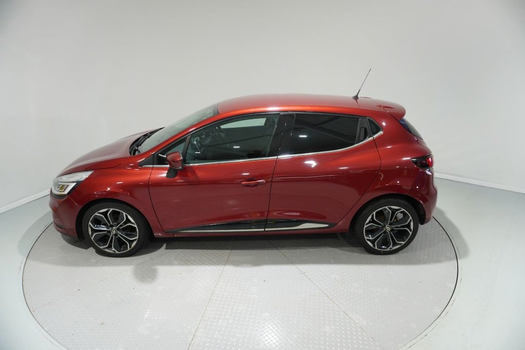 Used Renault Clio 2017 for sale - 76820664: Photo 31