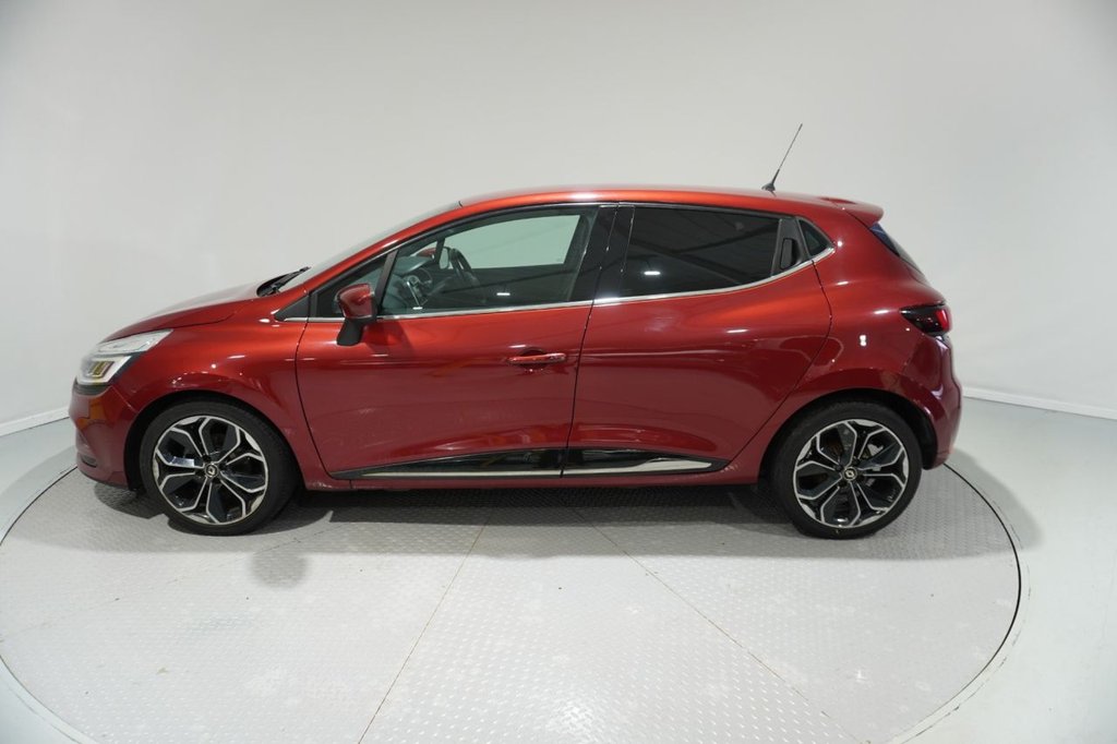 Used Renault Clio 2017 for sale - 76820664: Photo 32