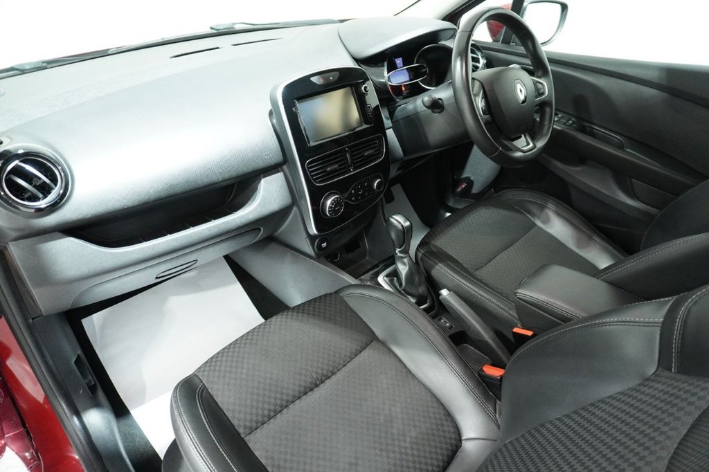 Used Renault Clio 2017 for sale - 76820664: Photo 38