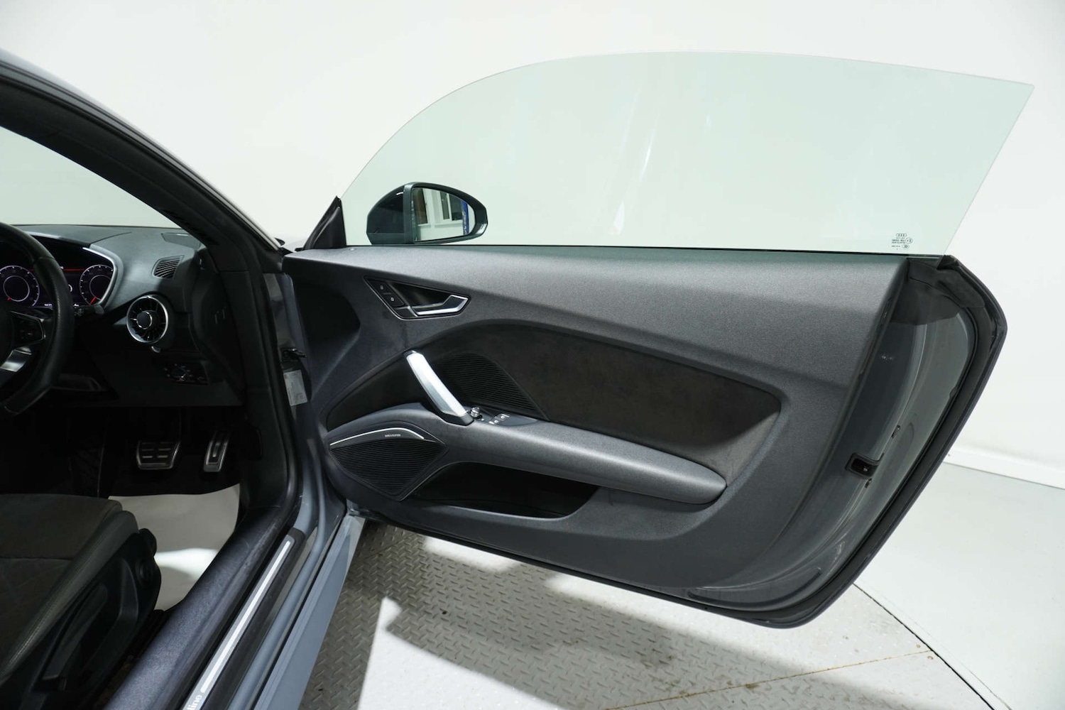 Used Audi TT 2017 for sale - 77139208: Photo 28