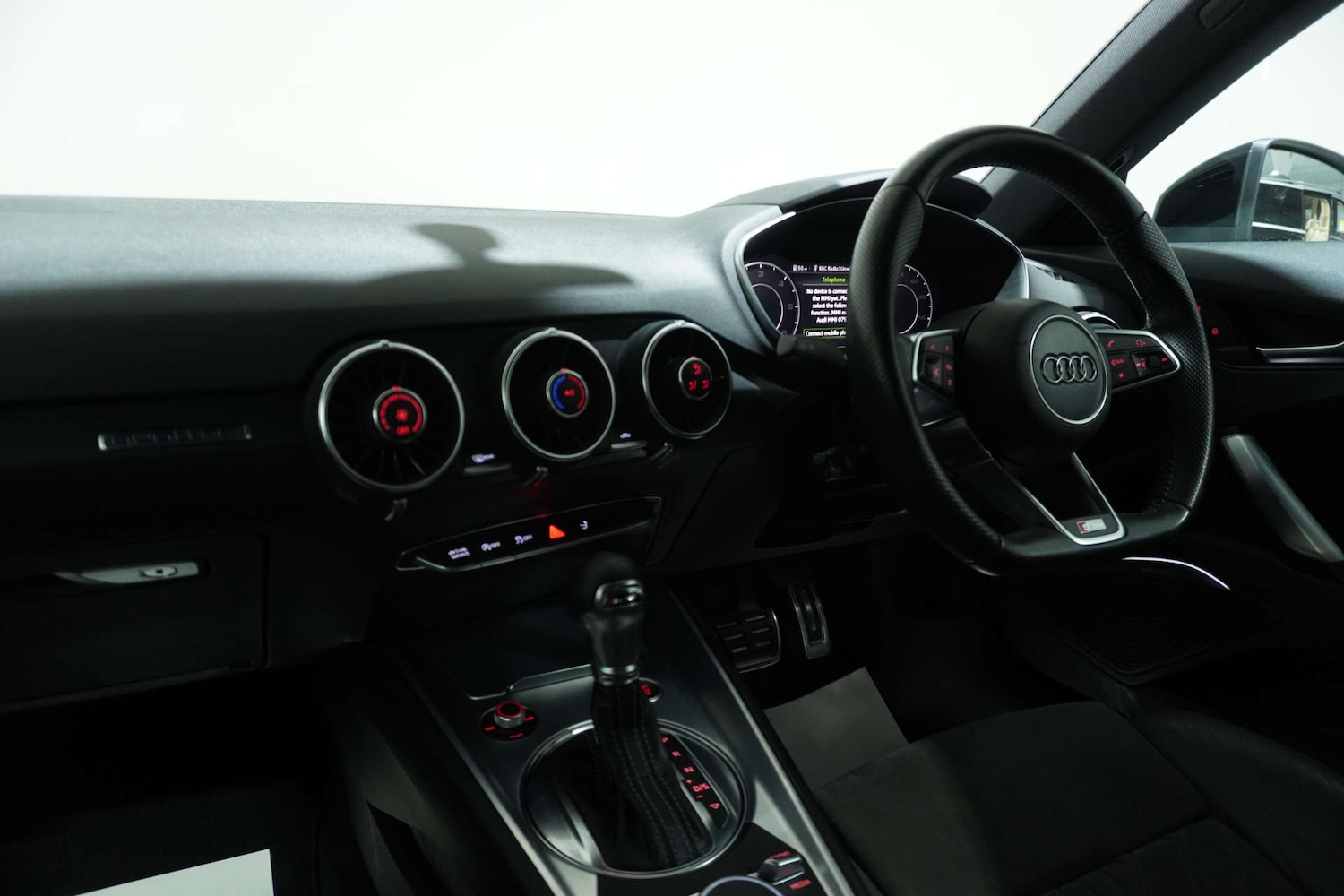 Used Audi TT 2017 for sale - 77139208: Photo 32