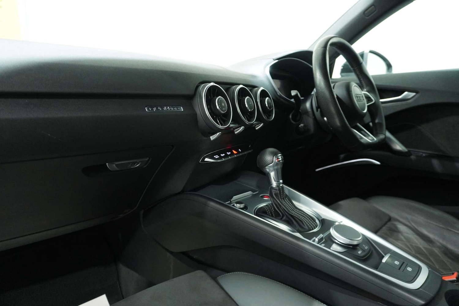 Used Audi TT 2017 for sale - 77139208: Photo 41