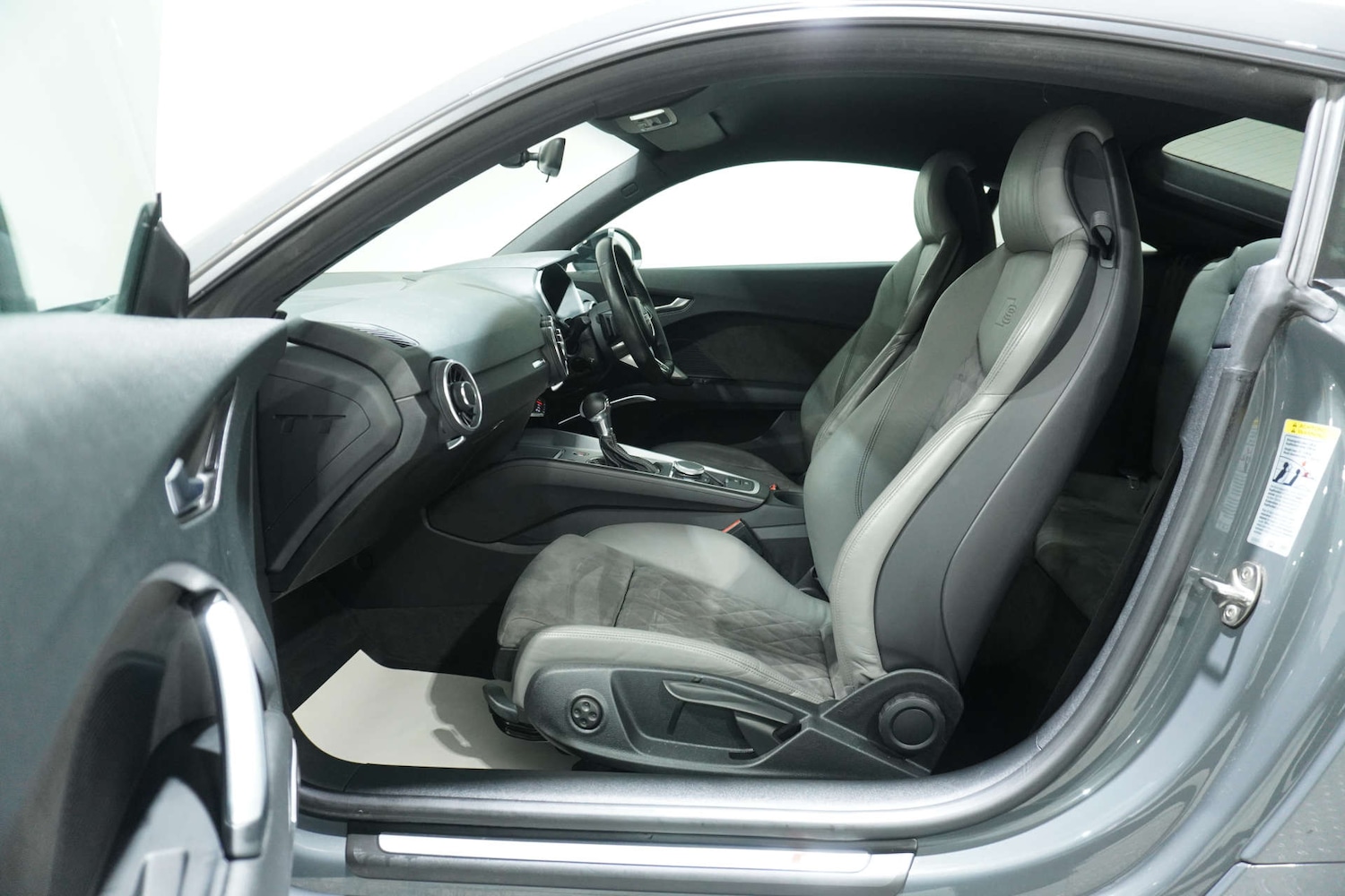 Used Audi TT 2017 for sale - 77139208: Photo 42