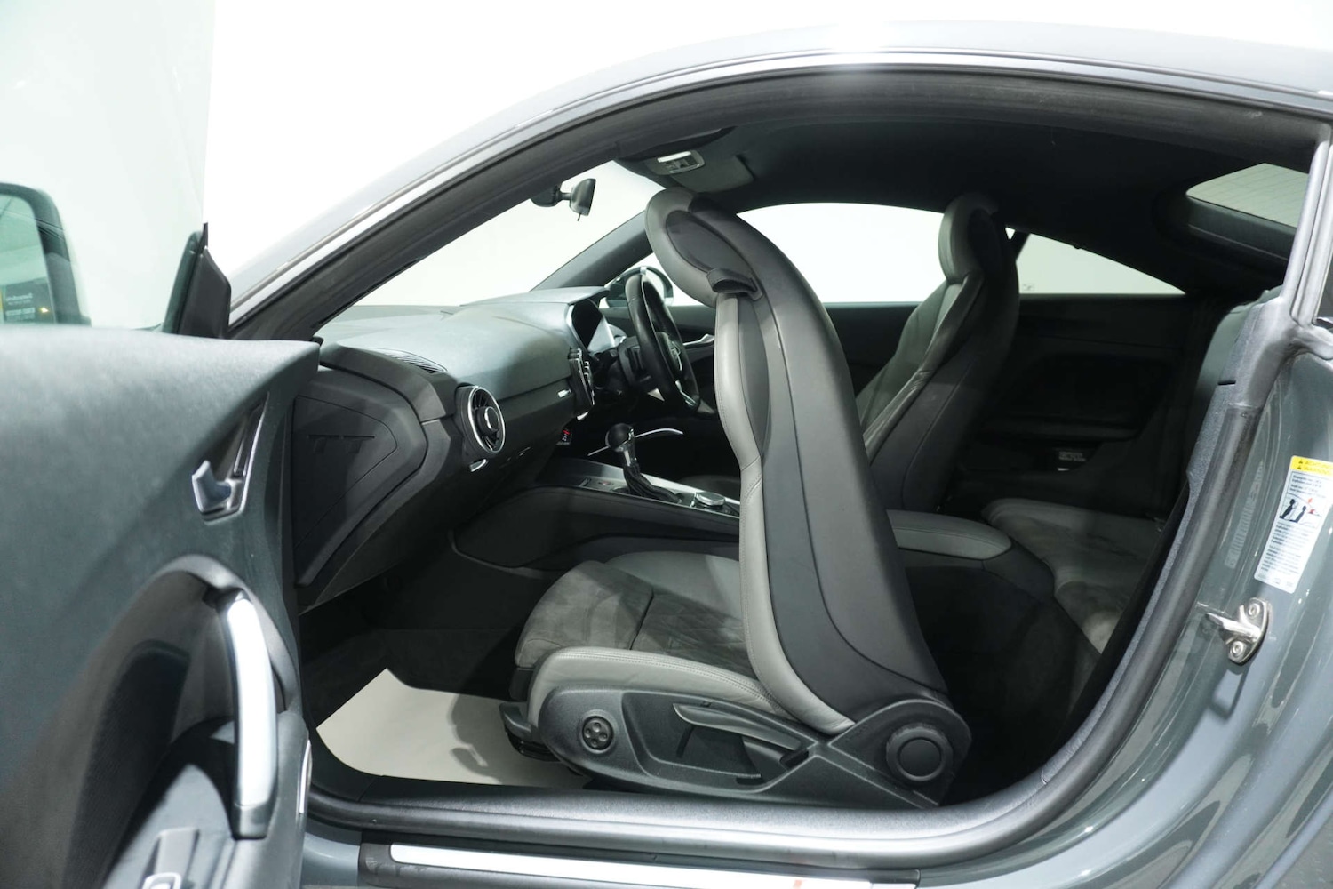 Used Audi TT 2017 for sale - 77139208: Photo 44