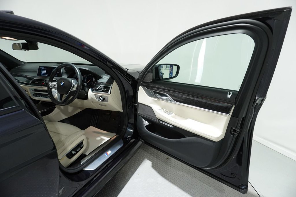 Used BMW 7 Series 2015 for sale - 76820392: Photo 25