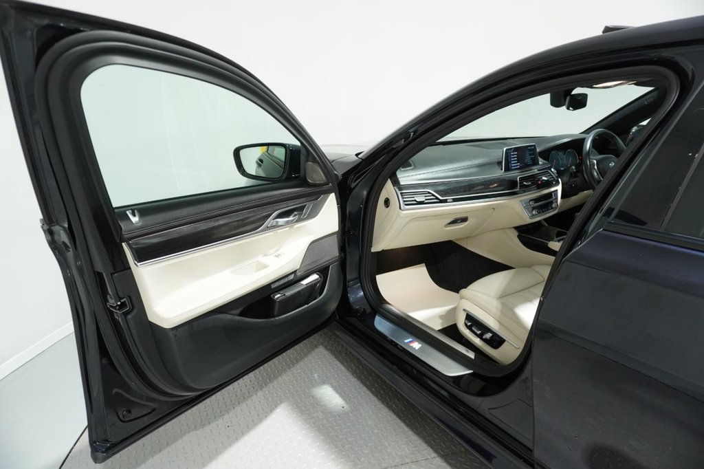 Used BMW 7 Series 2015 for sale - 76820392: Photo 27