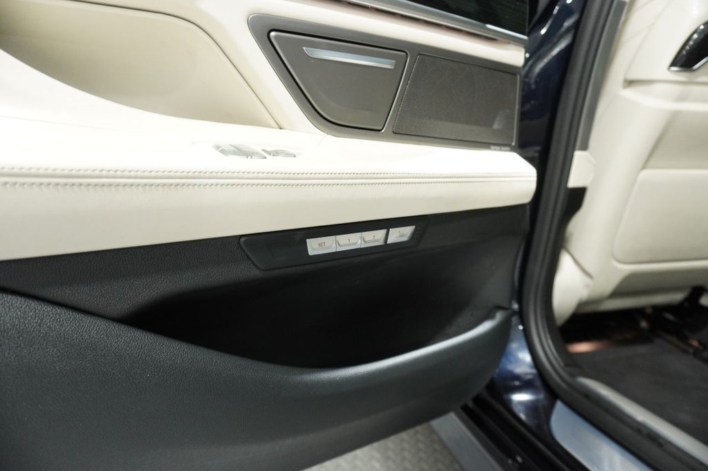 Used BMW 7 Series 2015 for sale - 76820392: Photo 37