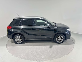 Used Suzuki Vitara 2016 for sale - 79583642: Photo