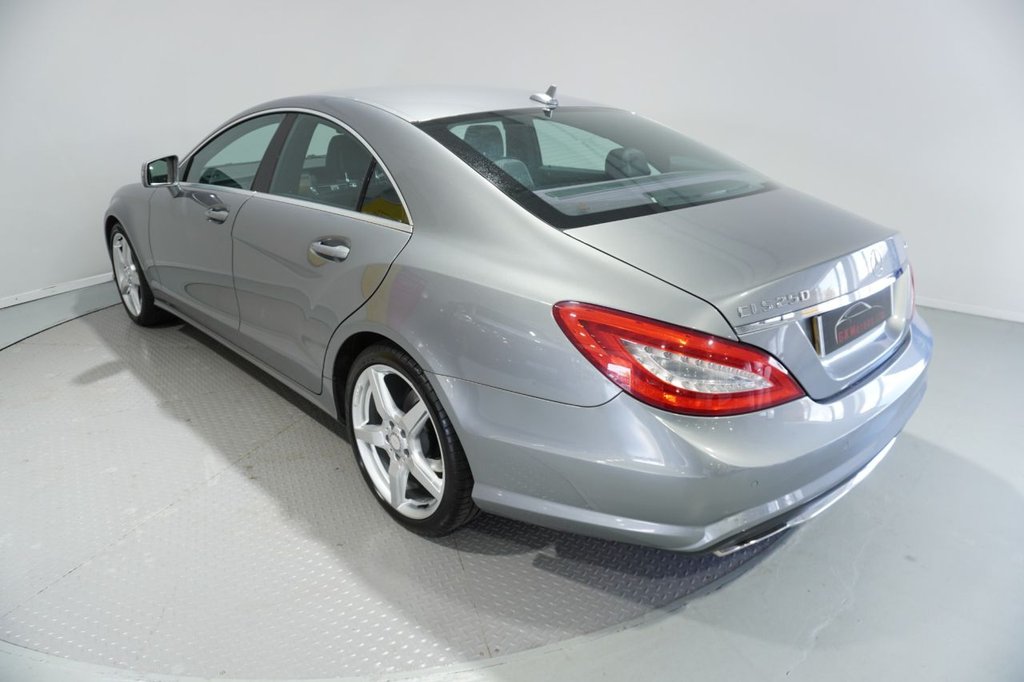 Used Mercedes-Benz CLS 2013 for sale - 76820509: Photo 36