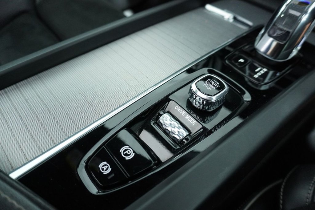 Used Volvo XC60 2018 for sale - 76820246: Photo 42