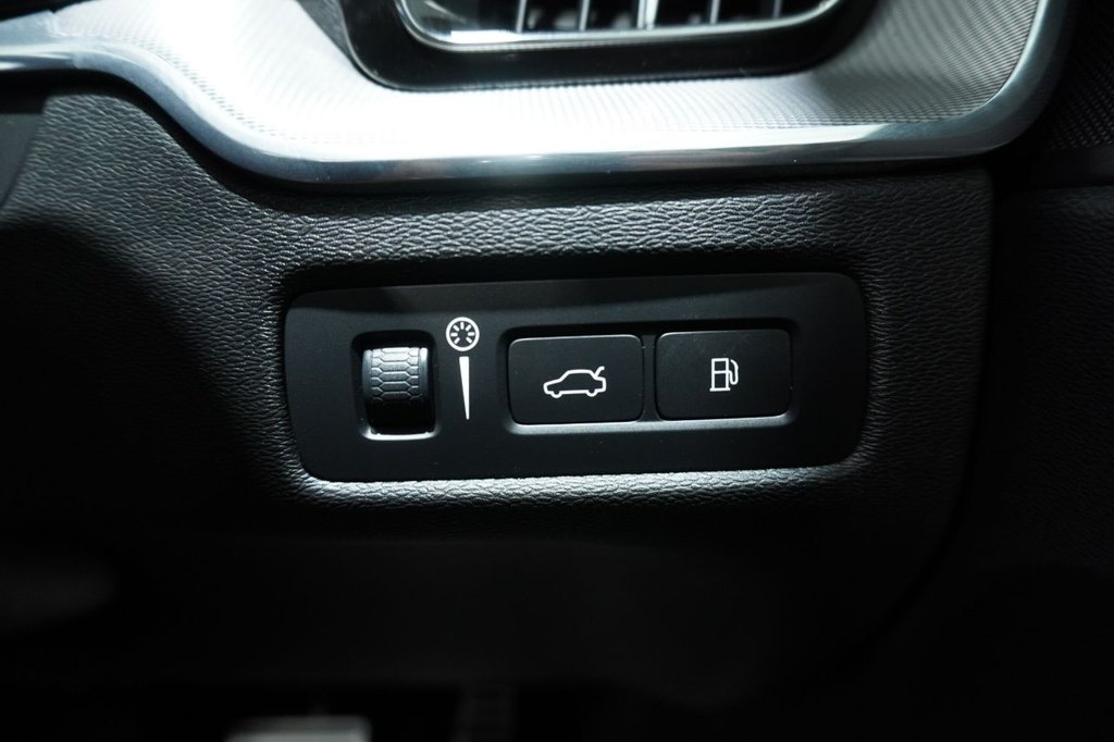 Used Volvo XC60 2018 for sale - 76820246: Photo 47