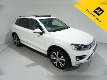 Used Volkswagen Touareg 2016 for sale - 78272796: Photo