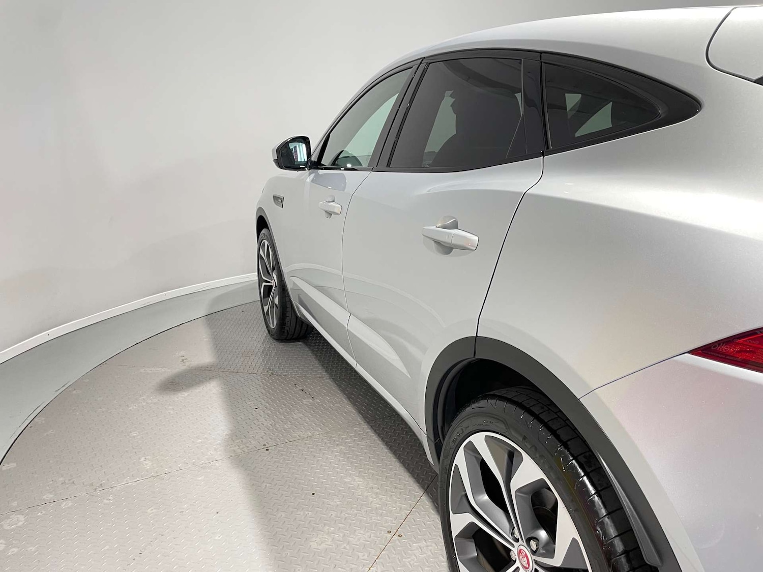 Used Jaguar E-Pace 2020 for sale - 77974178: Photo 11
