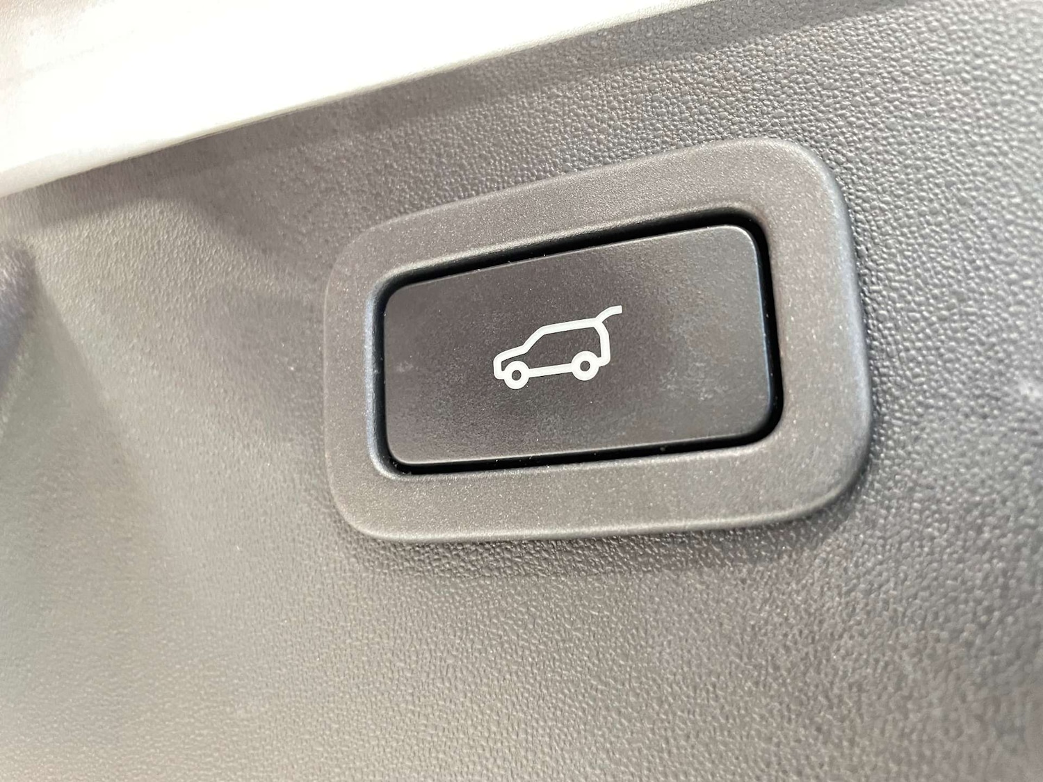 Used Jaguar E-Pace 2020 for sale - 77974178: Photo 34