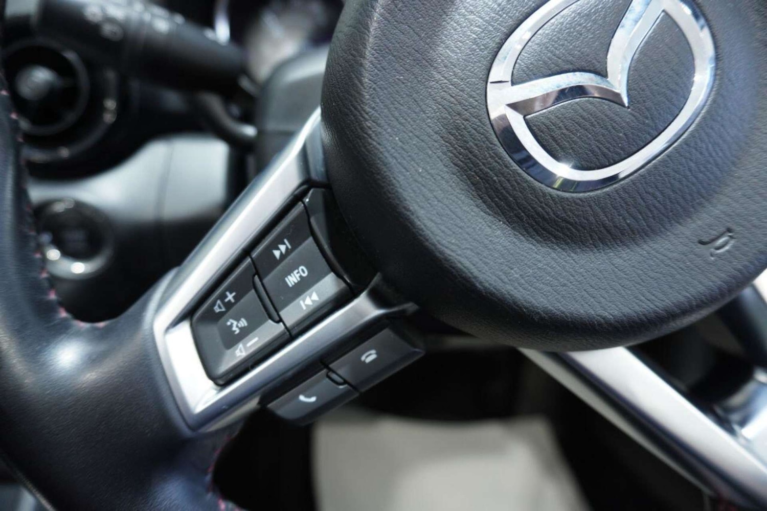 Used Mazda MX-5 2015 for sale - 77061629: Photo 48