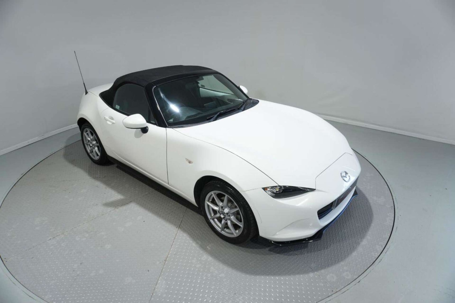 Used Mazda MX-5 2015 for sale - 77061629: Photo 5