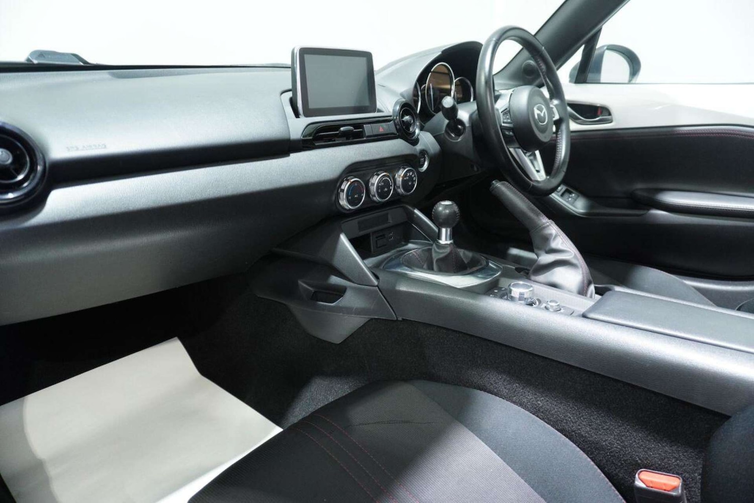 Used Mazda MX-5 2015 for sale - 77061629: Photo 56