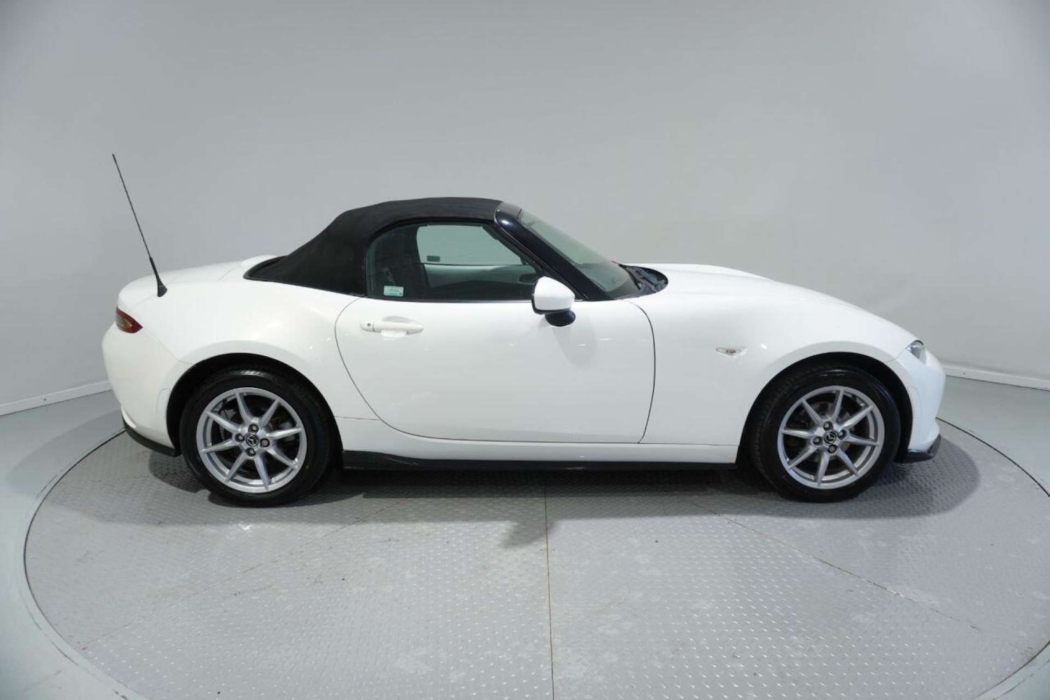 Used Mazda MX-5 2015 for sale - 77061629: Photo 9