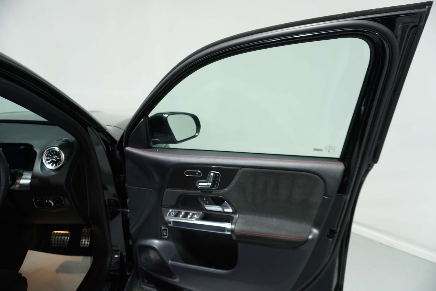 Used Mercedes-Benz GLB 2021 for sale - 77061664: Photo 31