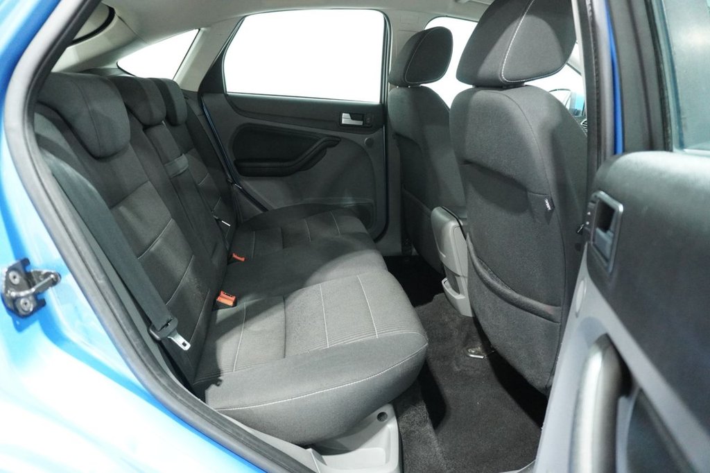 Used Ford Focus 2010 for sale - 76820608: Photo 18