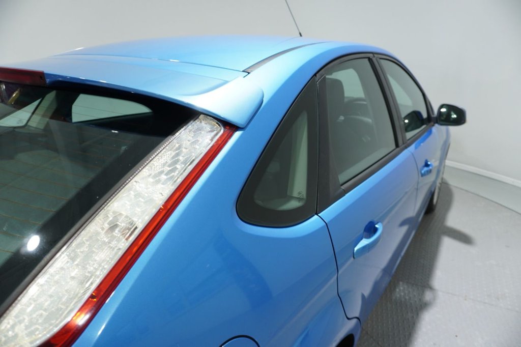 Used Ford Focus 2010 for sale - 76820608: Photo 30