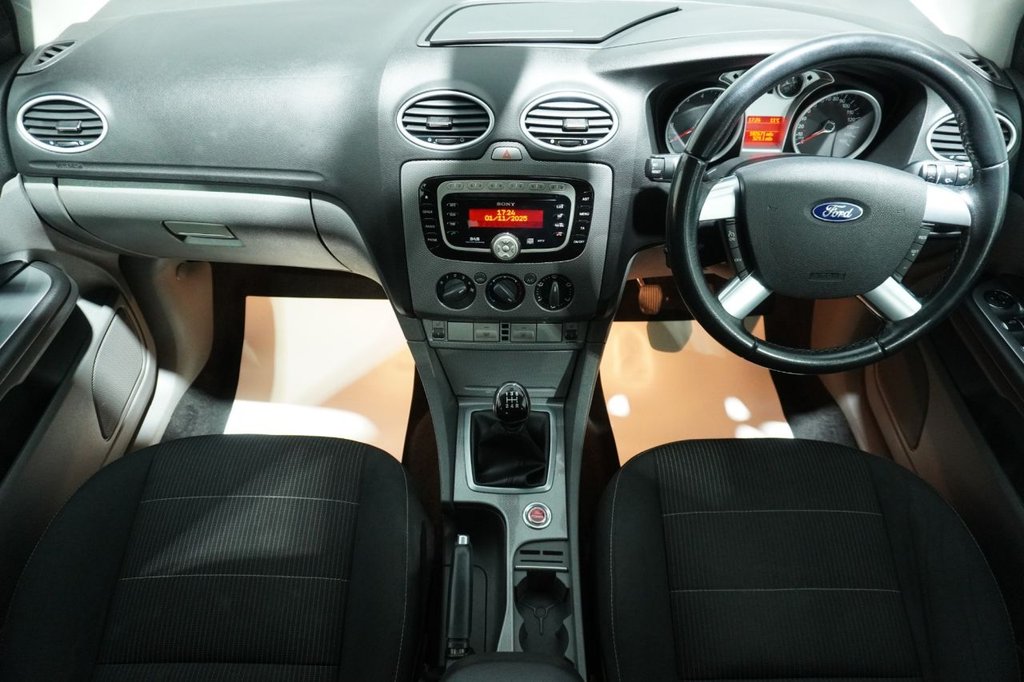 Used Ford Focus 2010 for sale - 76820608: Photo 37