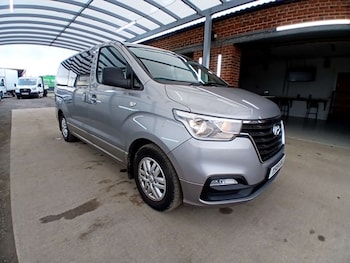 Used Hyundai i800 2019 for sale - 77704377: Photo