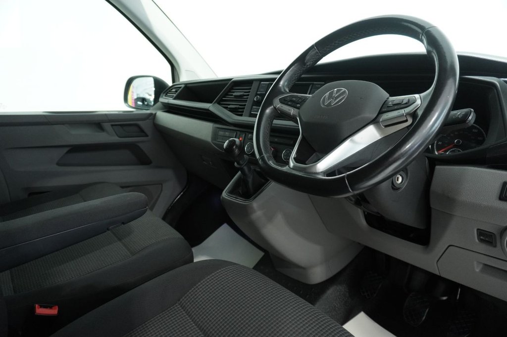 Used Volkswagen Transporter 2021 for sale - 76820310: Photo 16