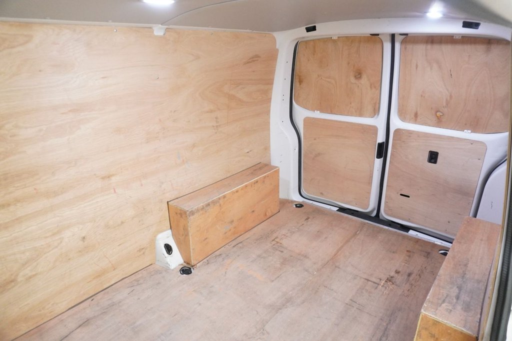 Used Volkswagen Transporter 2021 for sale - 76820310: Photo 17