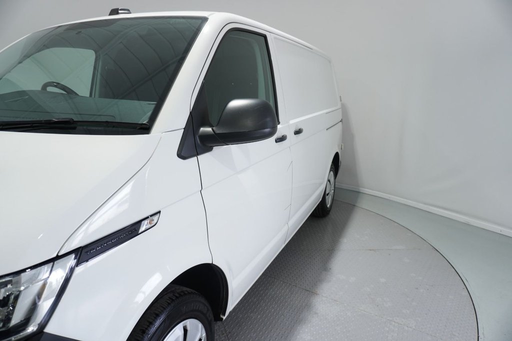 Used Volkswagen Transporter 2021 for sale - 76820310: Photo 43