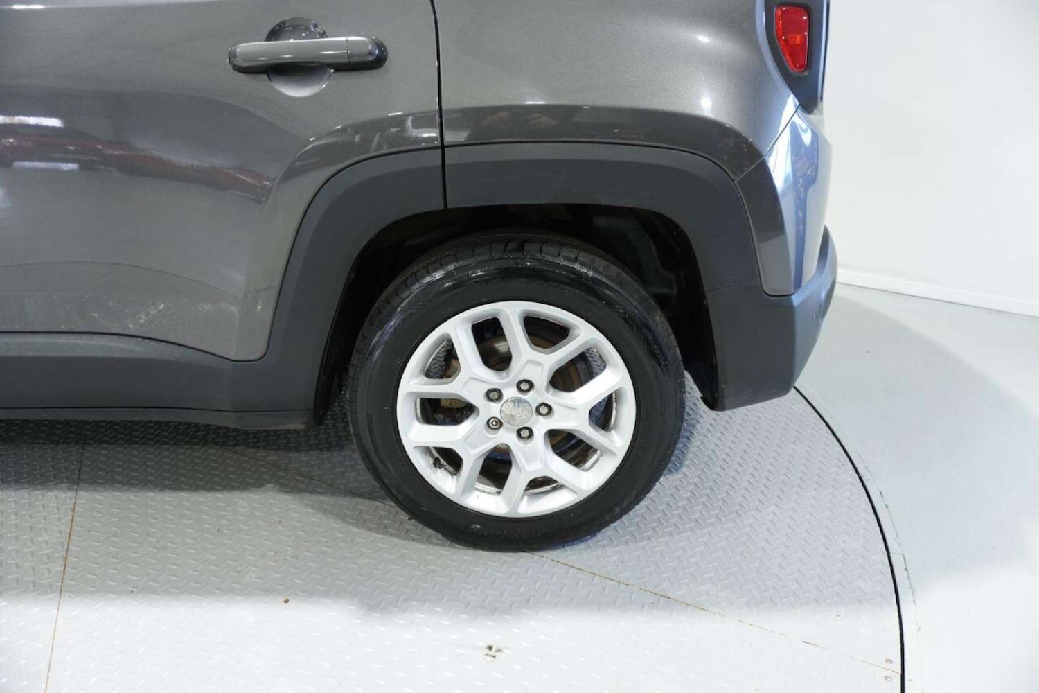 Used Jeep Renegade 2016 for sale - 77061660: Photo 41