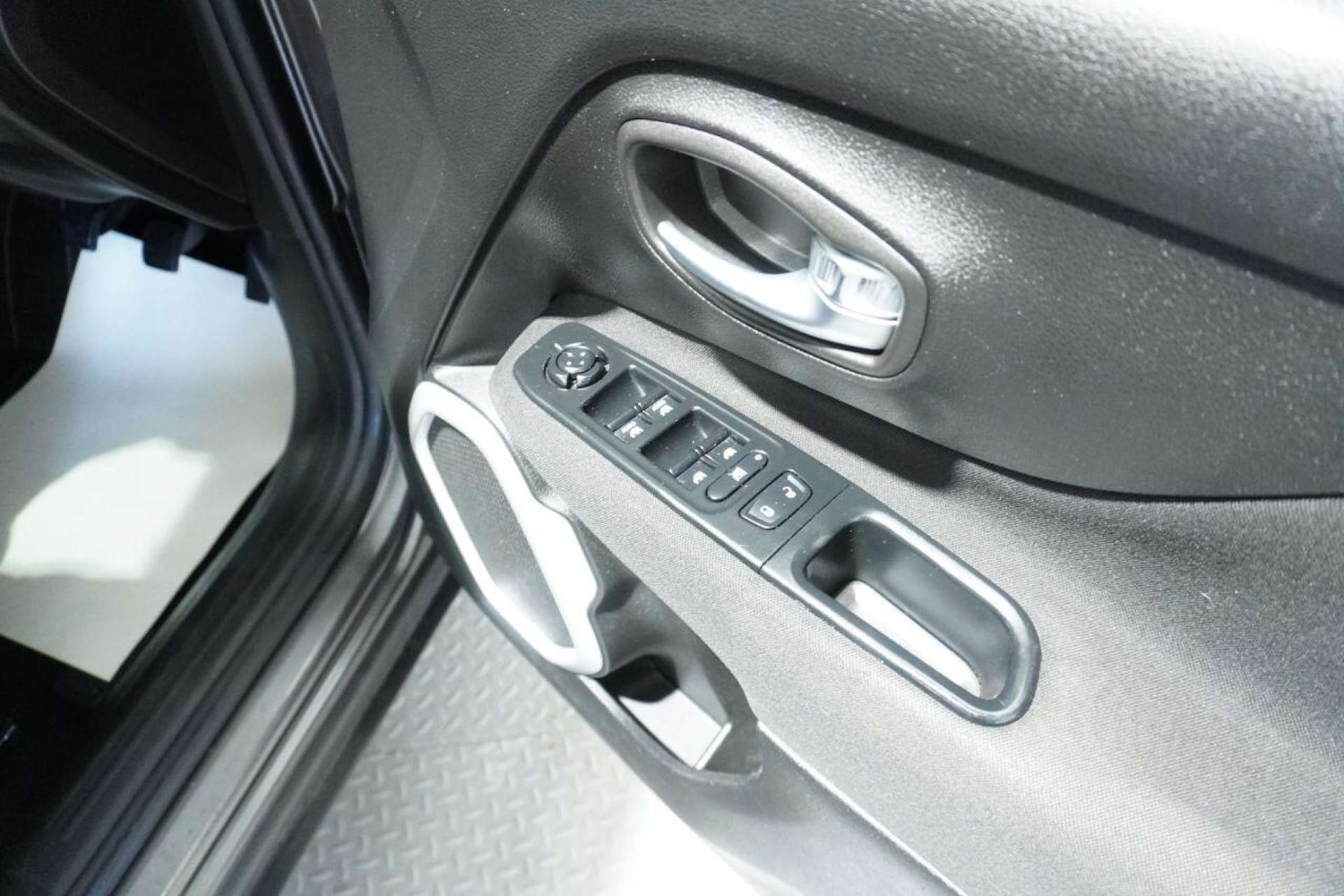 Used Jeep Renegade 2016 for sale - 77061660: Photo 58