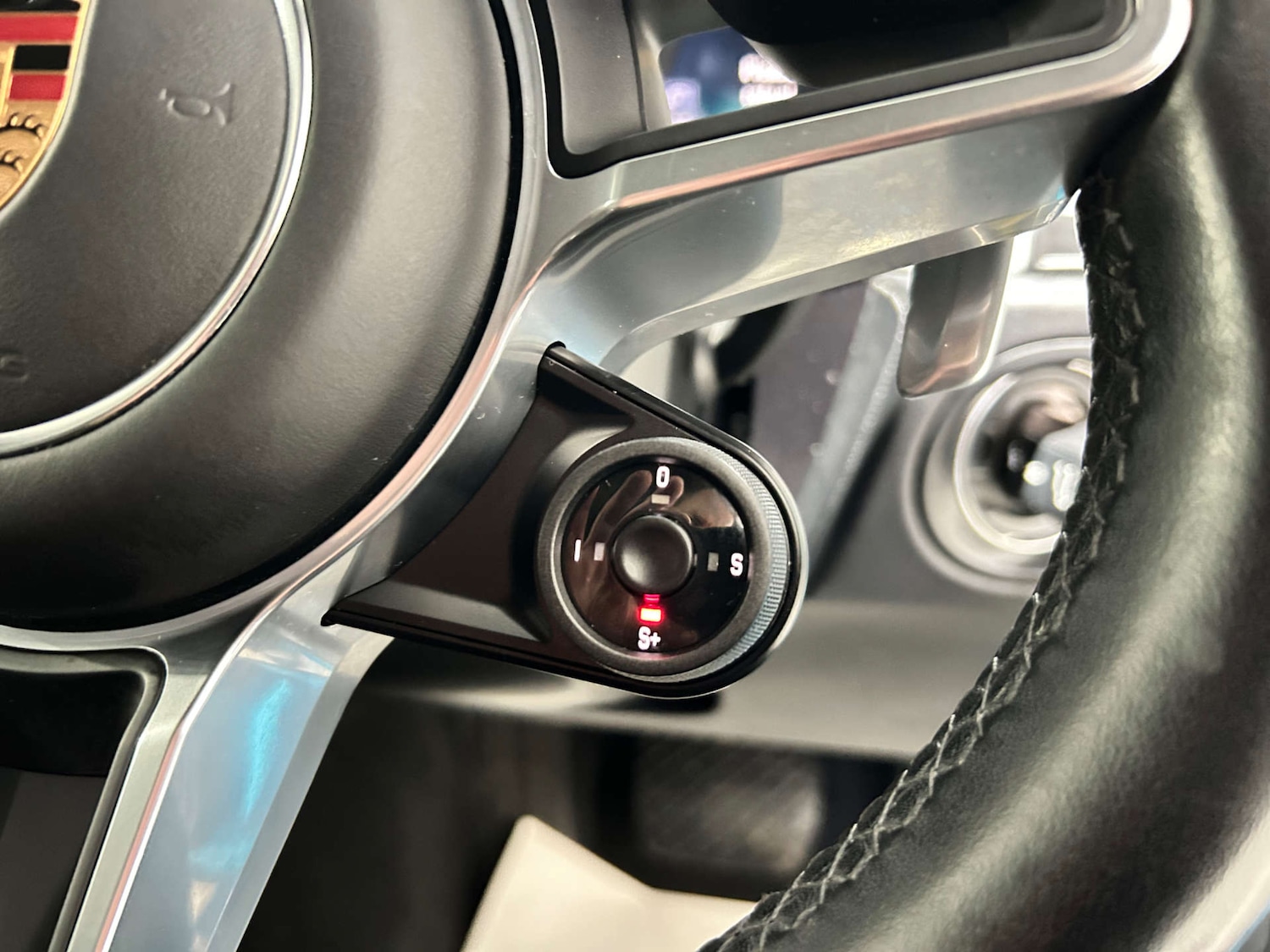 Used Porsche Macan 2019 for sale - 77453623: Photo 51