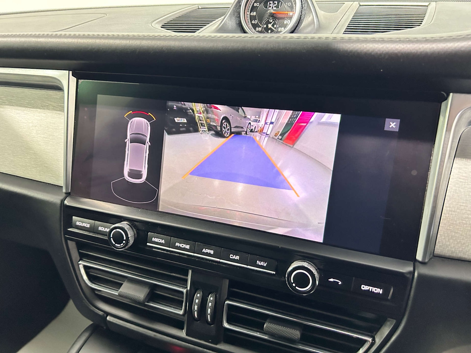 Used Porsche Macan 2019 for sale - 77453623: Photo 72