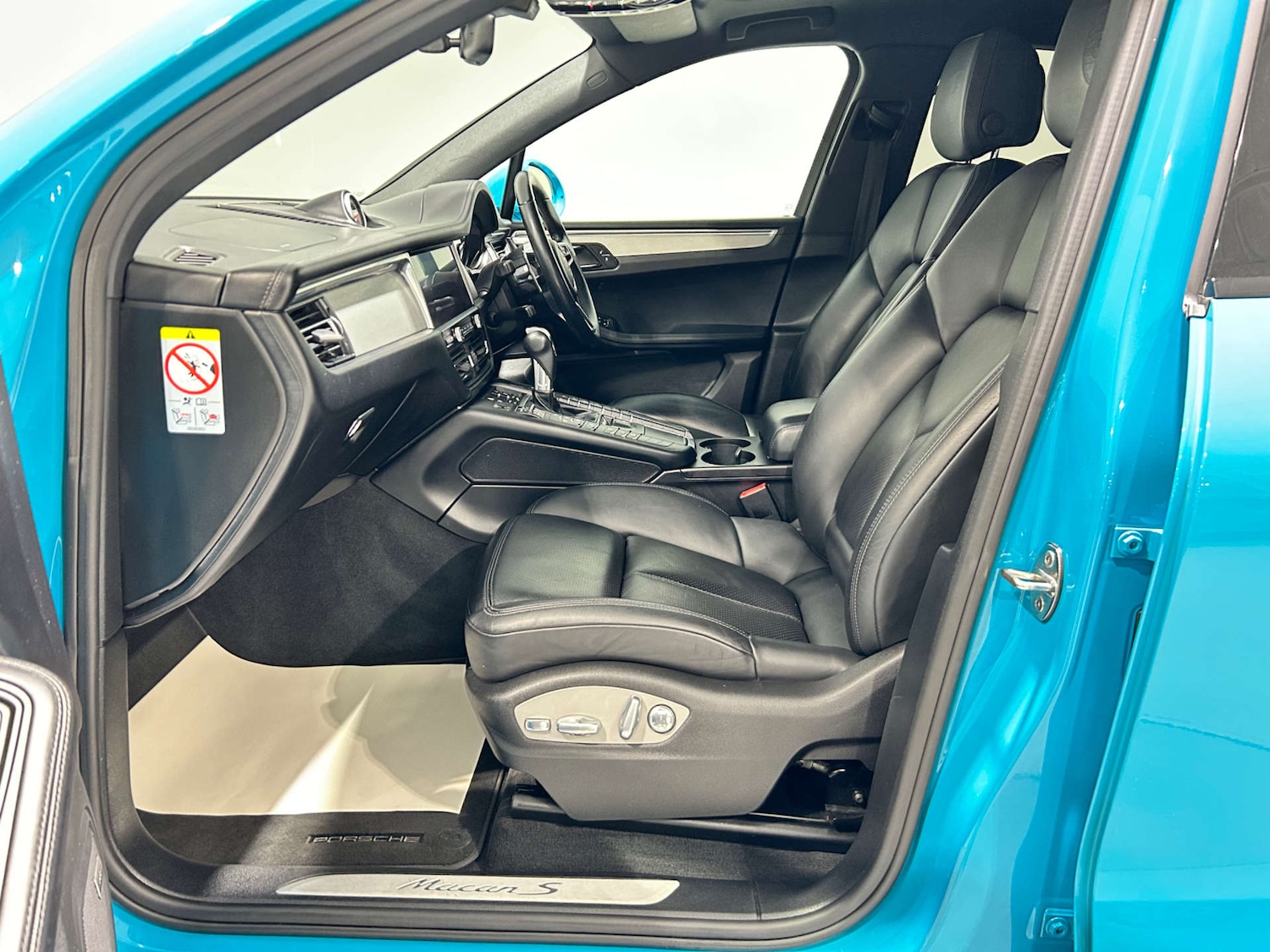 Used Porsche Macan 2019 for sale - 77453623: Photo 76