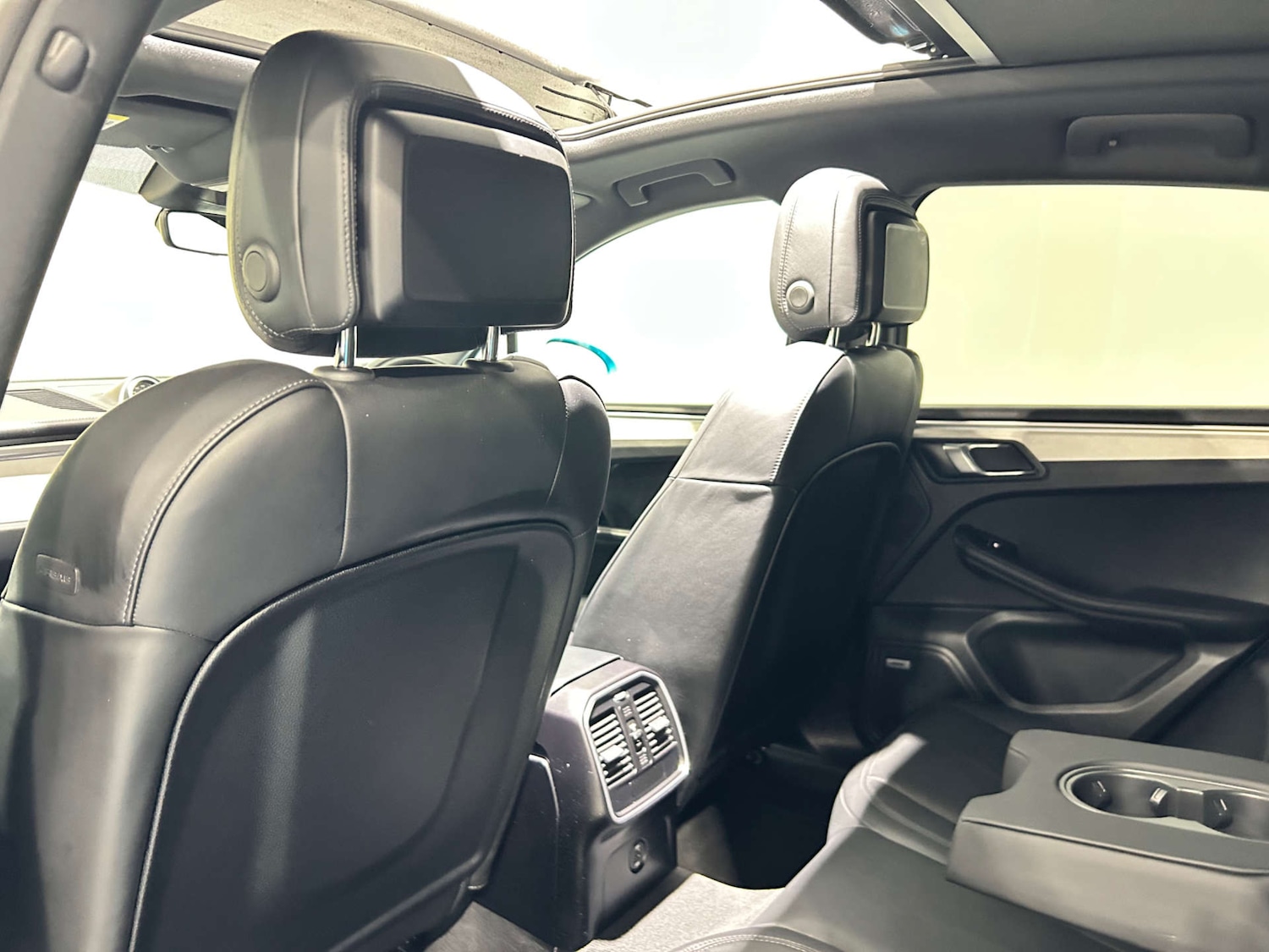 Used Porsche Macan 2019 for sale - 77453623: Photo 82