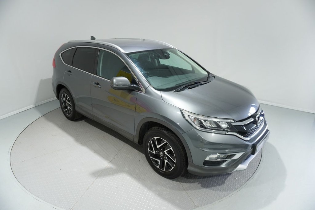 Used Honda CR-V 2018 for sale - 76820610: Photo 2