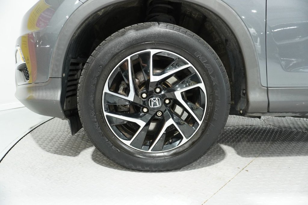 Used Honda CR-V 2018 for sale - 76820610: Photo 43