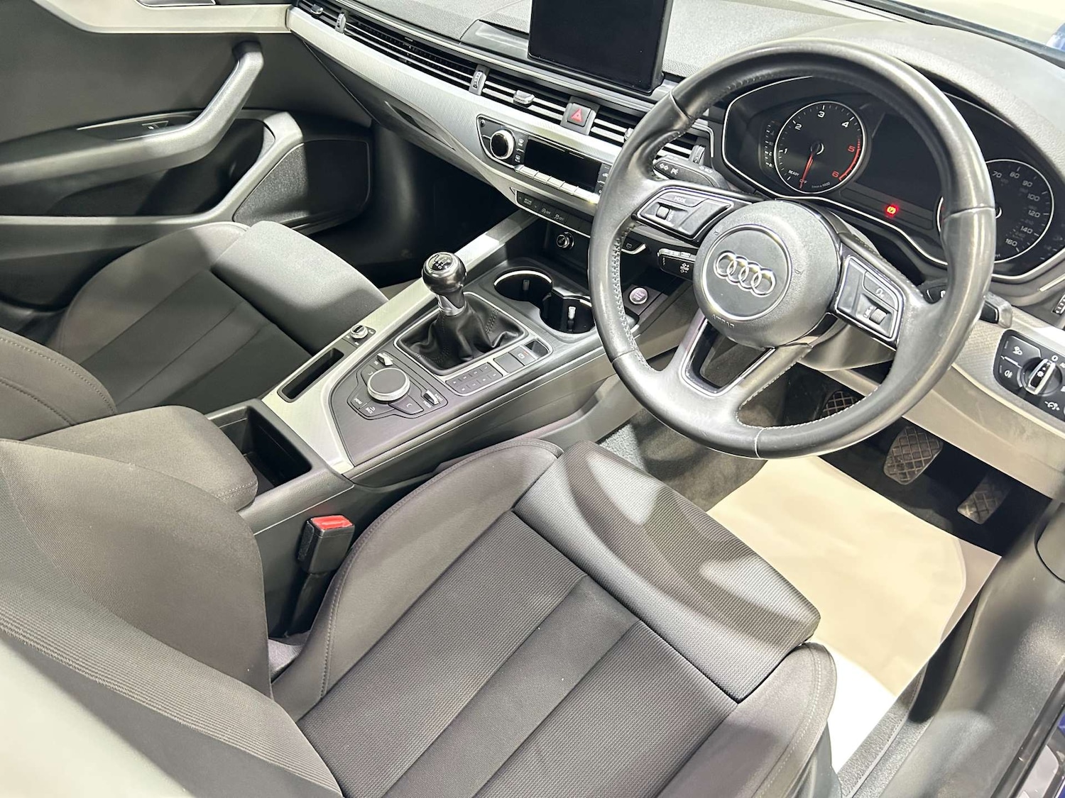 Used Audi A4 2015 for sale - 77172481: Photo 10