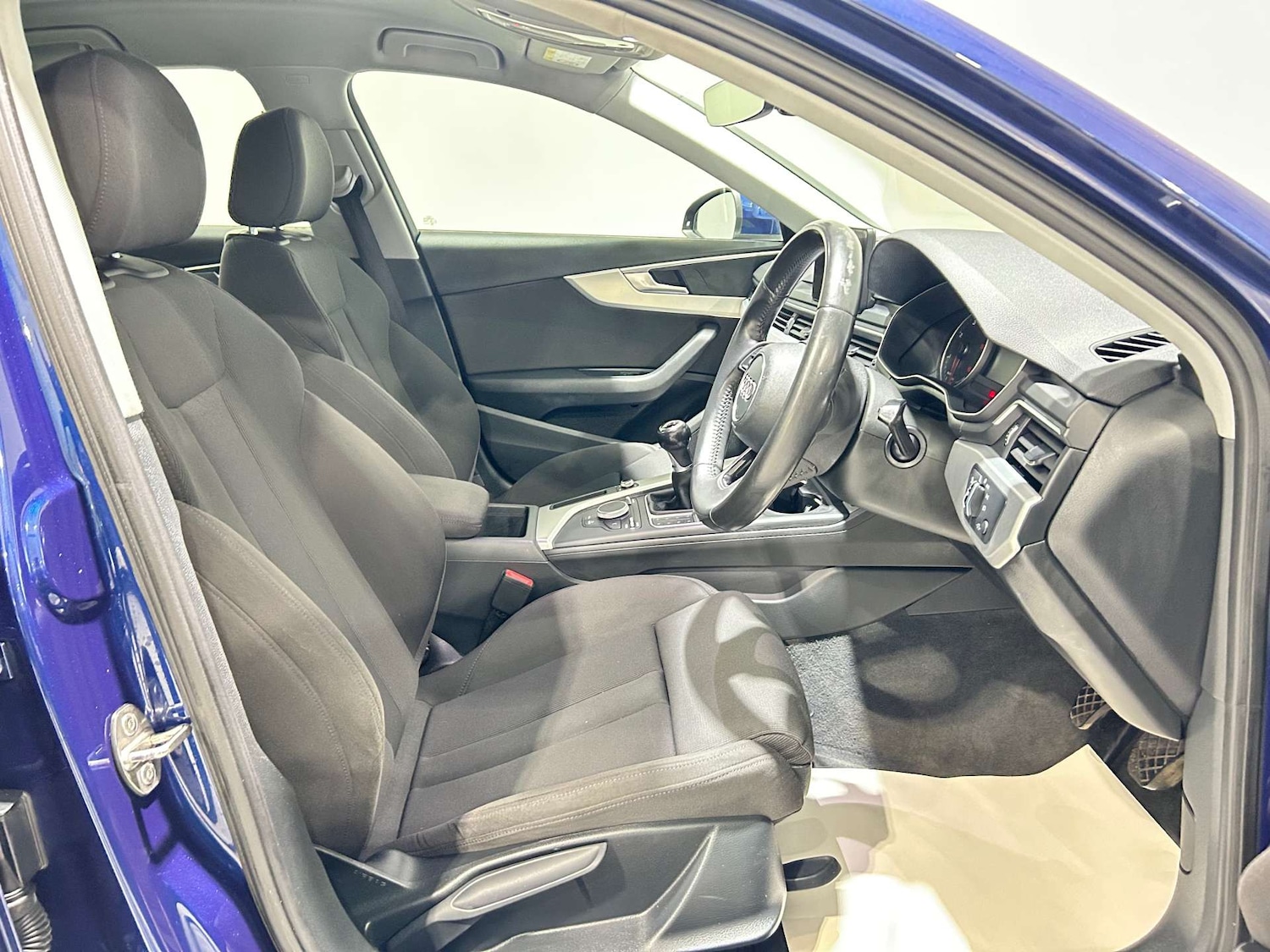 Used Audi A4 2015 for sale - 77172481: Photo 12