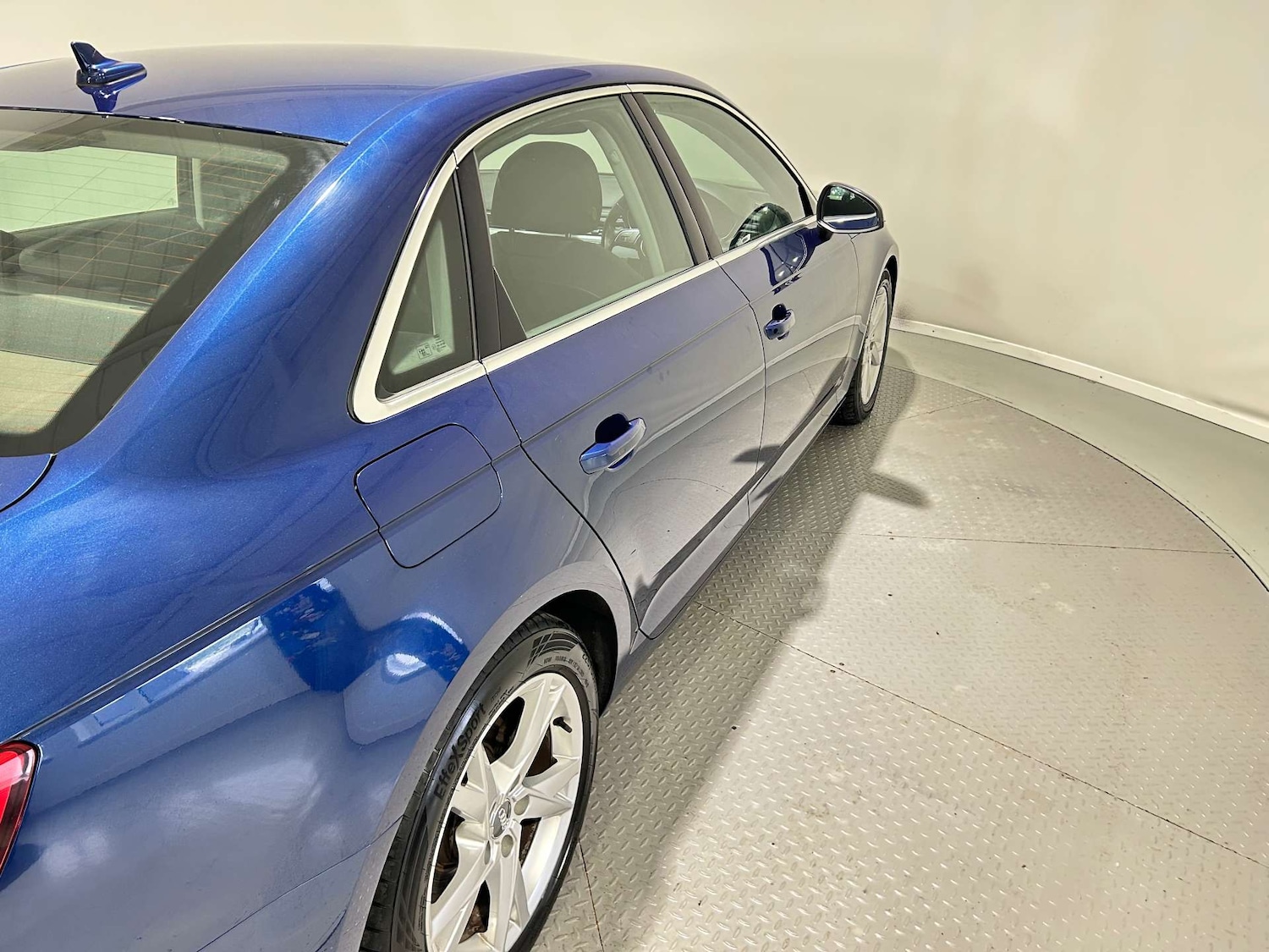 Used Audi A4 2015 for sale - 77172481: Photo 25