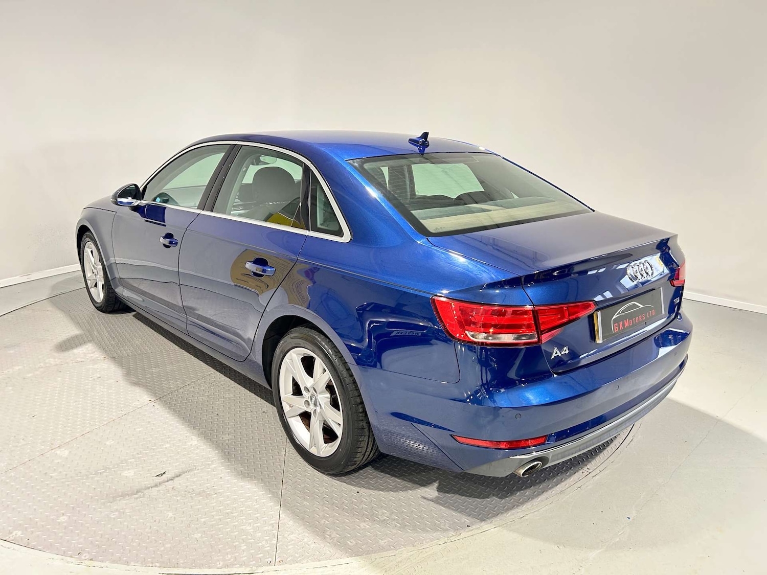 Used Audi A4 2015 for sale - 77172481: Photo 36