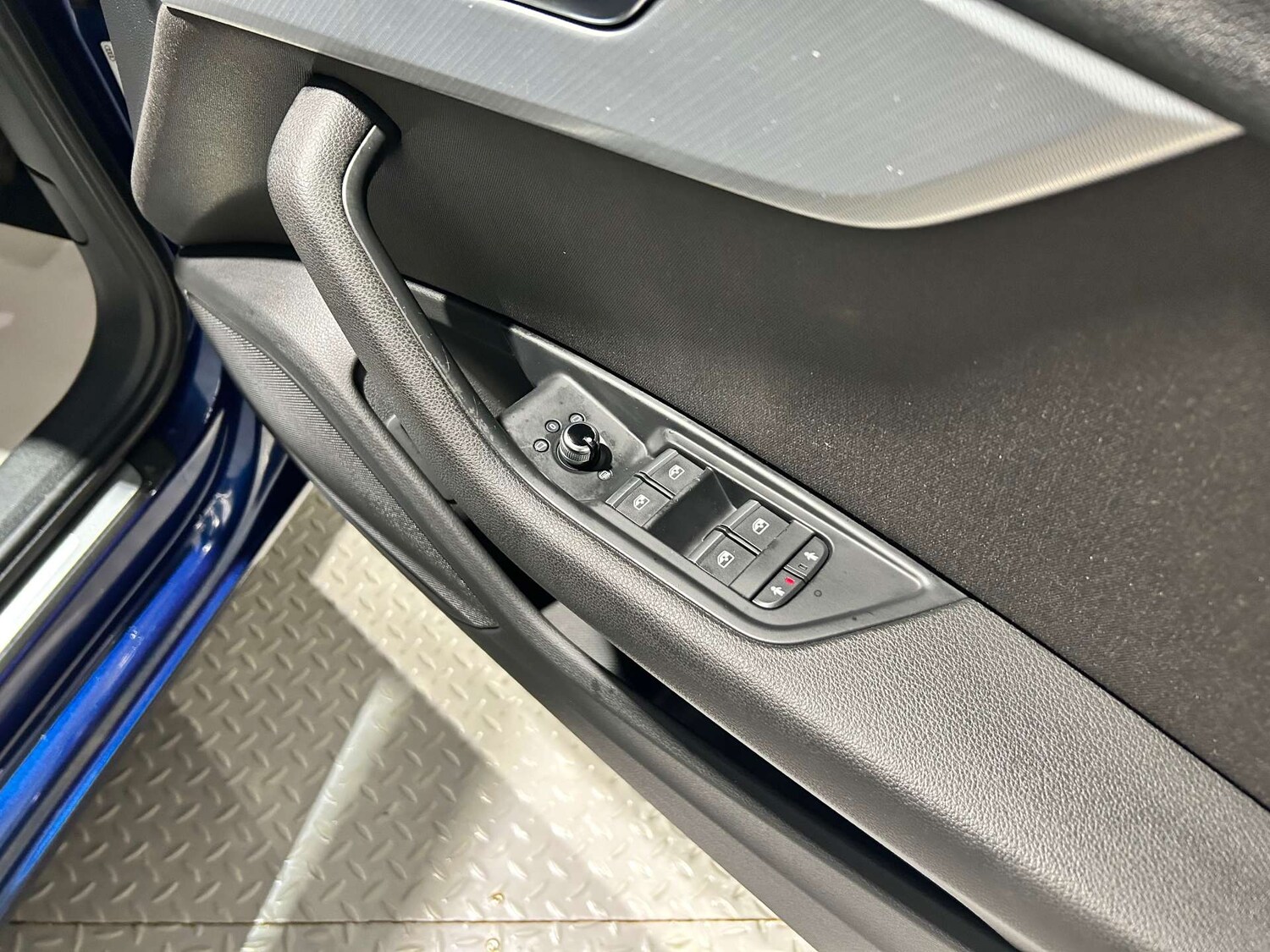 Used Audi A4 2015 for sale - 77172481: Photo 53