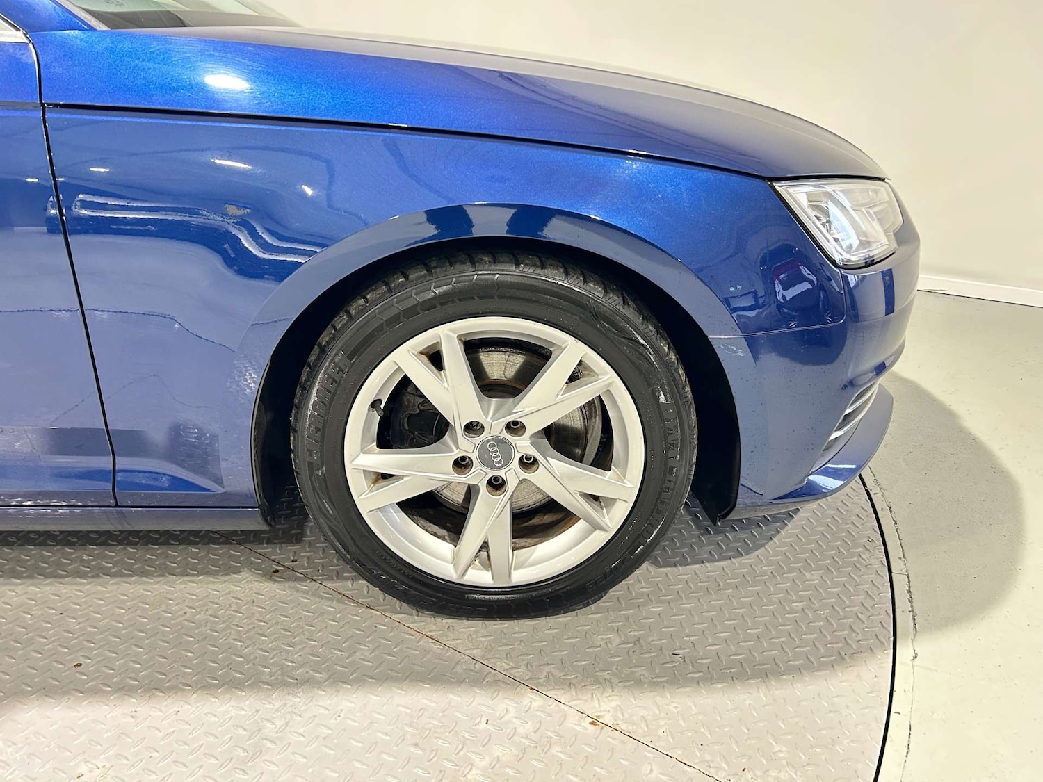 Used Audi A4 2015 for sale - 77172481: Photo 9