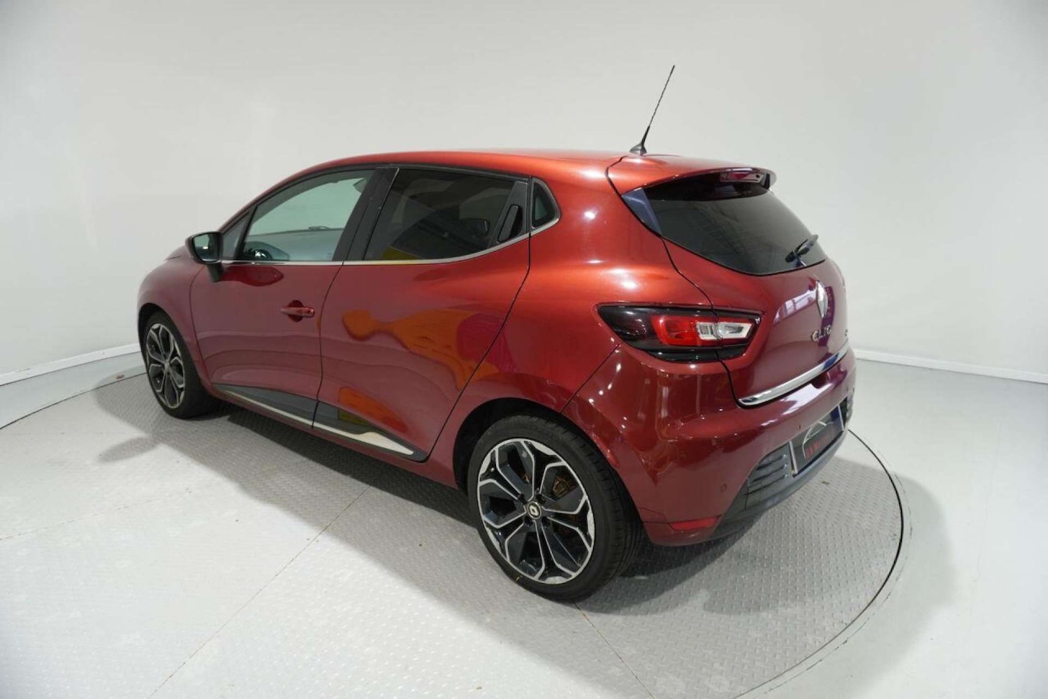 Used Renault Clio 2017 for sale - 77061689: Photo 29