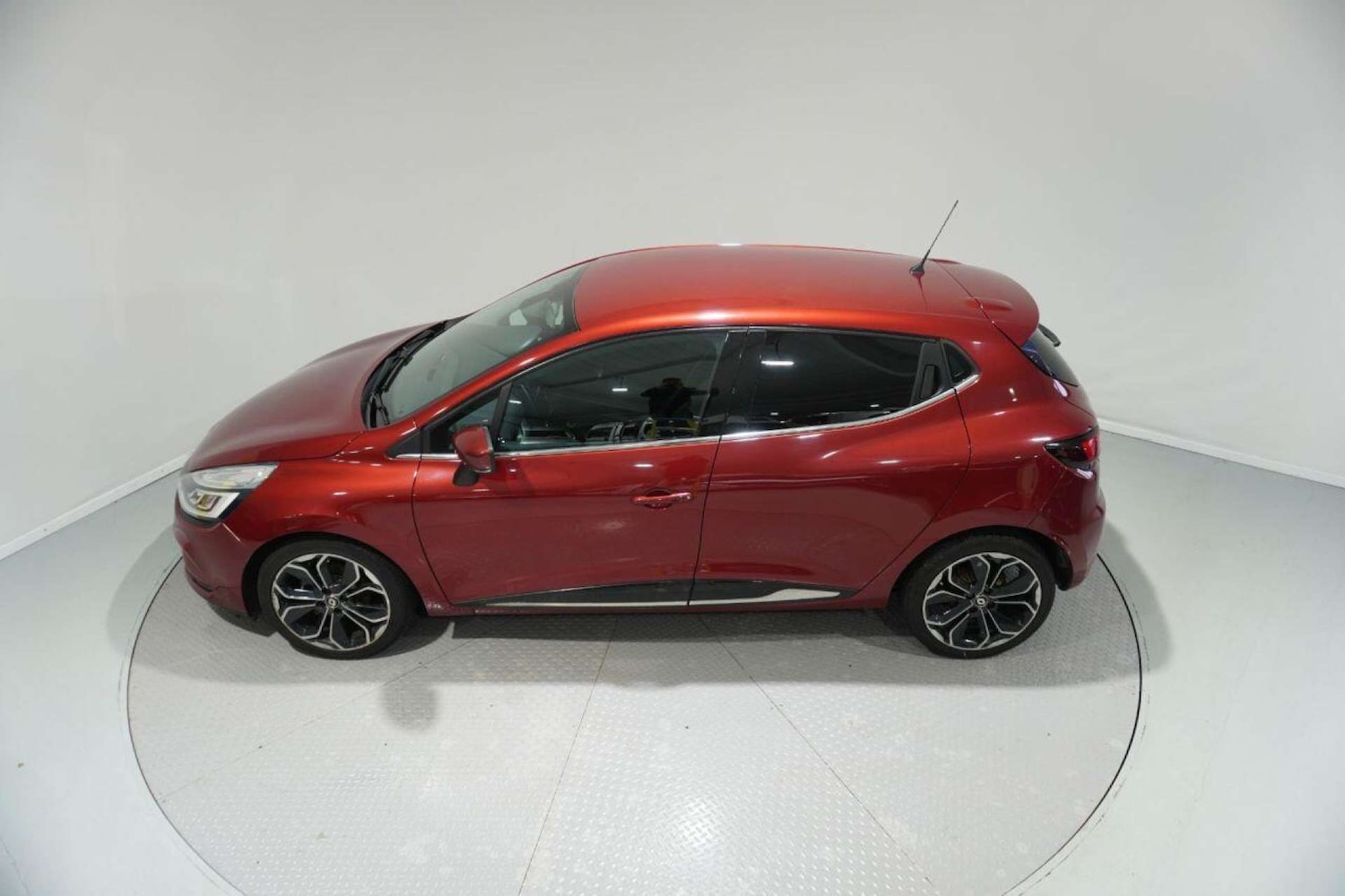 Used Renault Clio 2017 for sale - 77061689: Photo 30