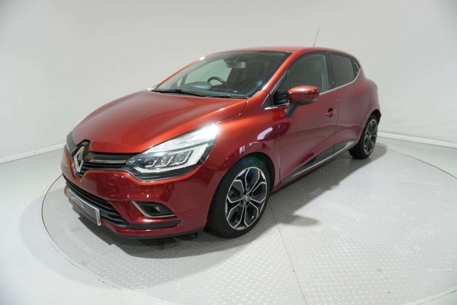 Used Renault Clio 2017 for sale - 77061689: Photo 41