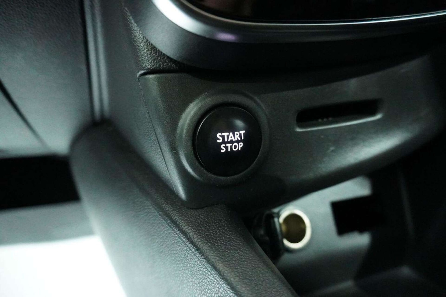 Used Renault Clio 2017 for sale - 77061689: Photo 54